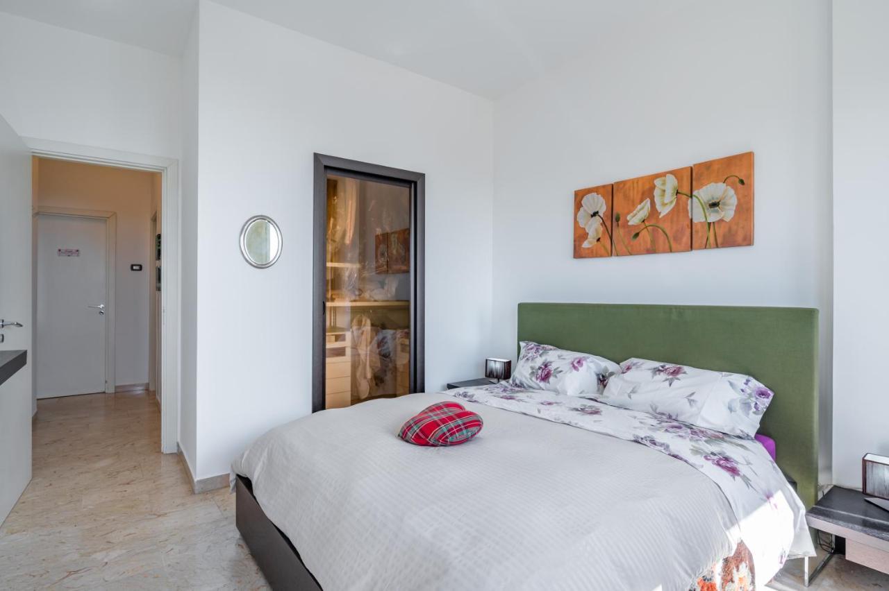 Catania Seaview Apartment With Balcony Экстерьер фото
